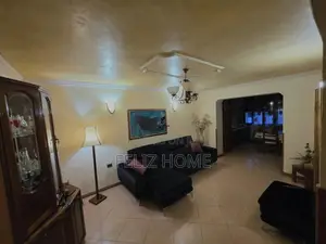 SHITET APARTAMENT 3+1+2 21 DHJETORI 225.000 EURO