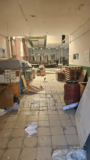MAGAZINE ME QERA 600 M2 SAUKU I RI 200.000 LEKE