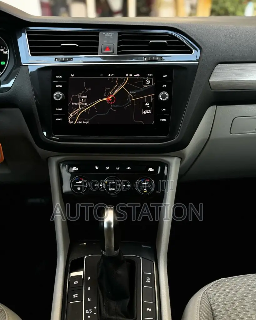 VOLKSWAGEN TIGUAN-ALL SPACE
