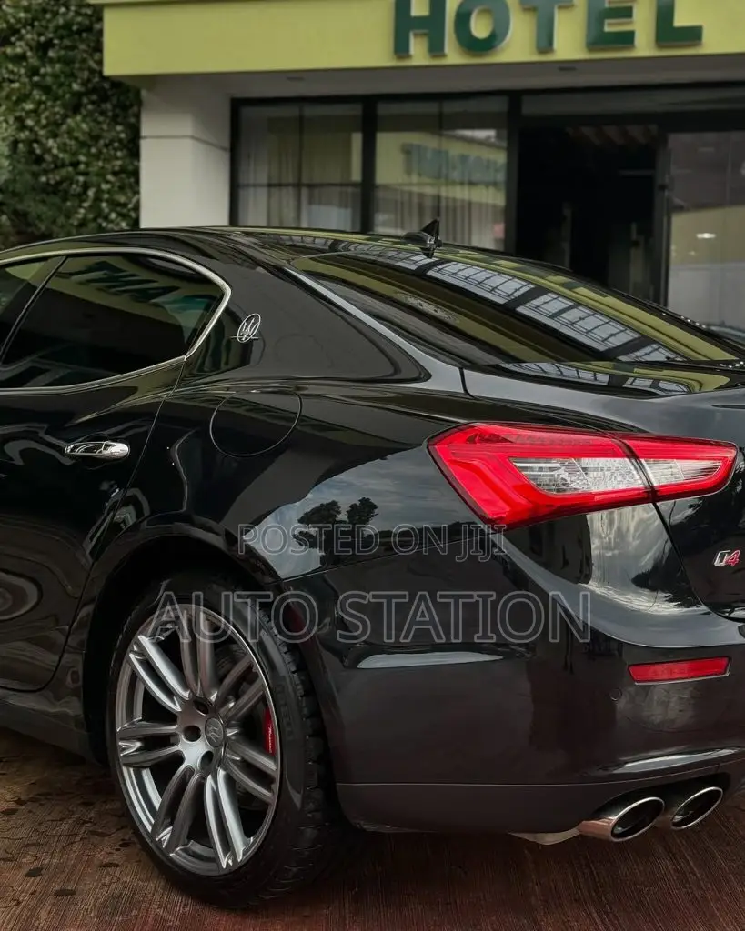 Maserati Ghibli SQ4
