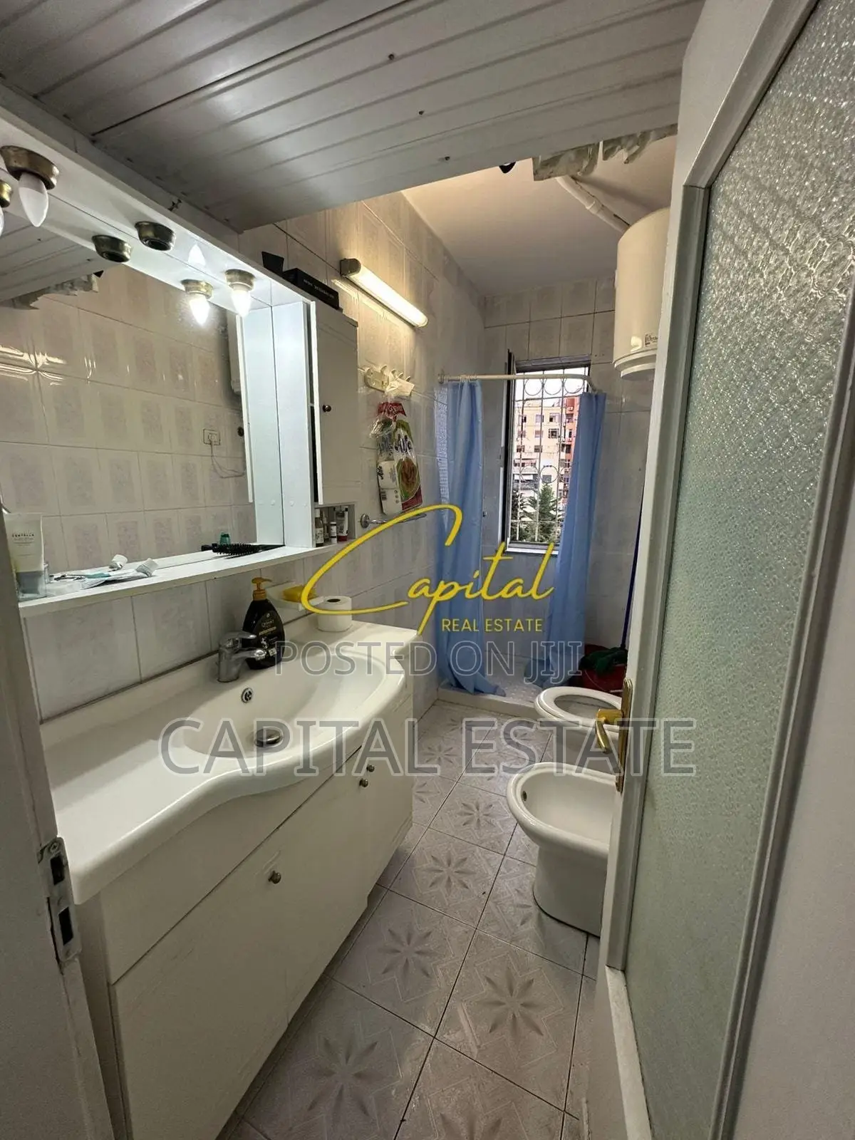 APARTAMENT ME QIRA 2+1 QENDER 50.000 LEKE
