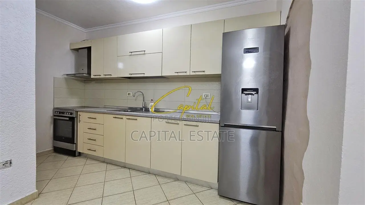 APARTAMENT ME QIRA 2+1 RRUGA FERIT XHAJKO 550 EURO