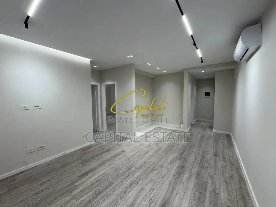 ZYRE ME QIRA 200 M2 GOLDEN TOWER RESIDENCE 1.900 EURO