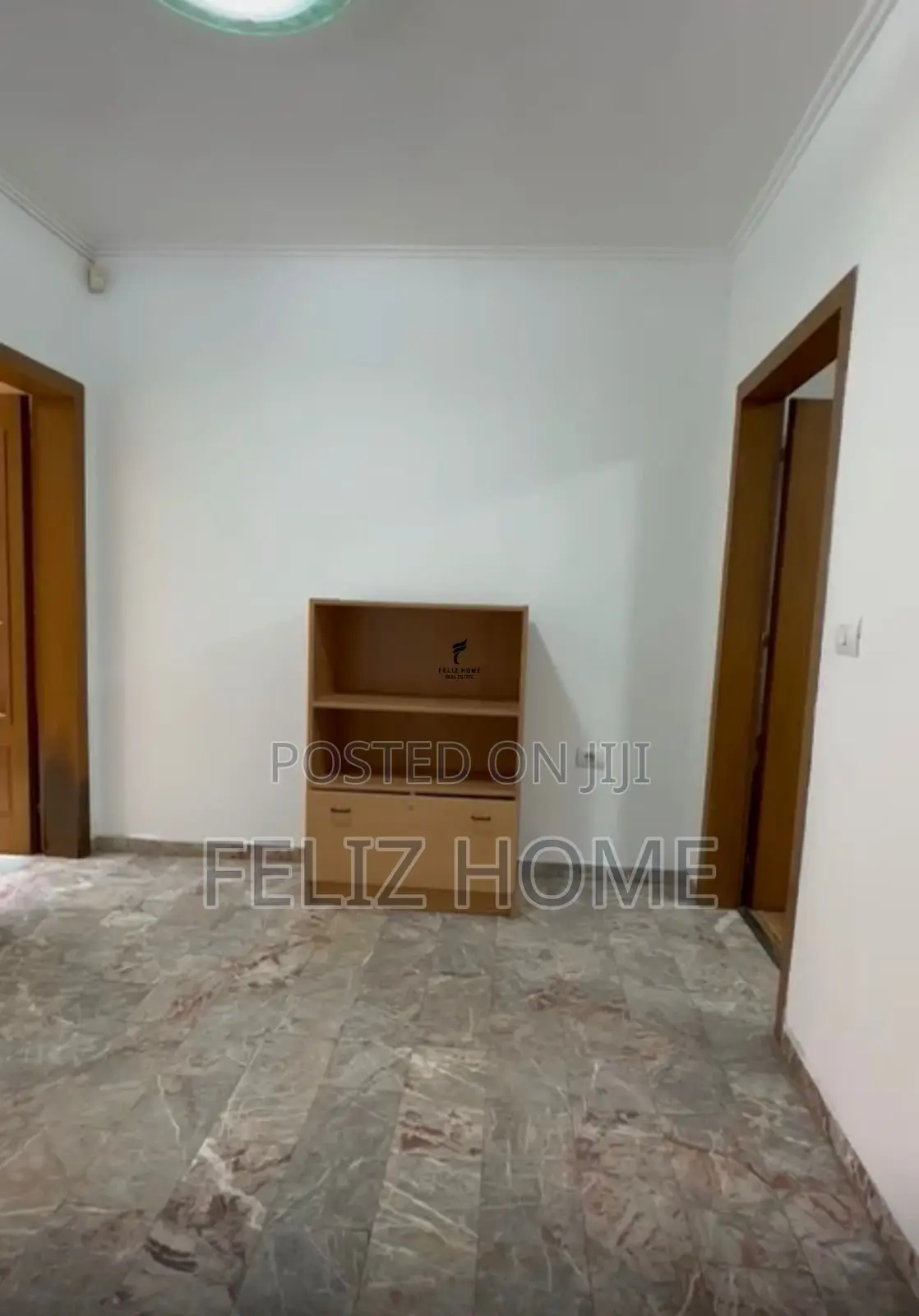 ZYRE ME QERA 107 M2 BLLOK 90.000 LEKE