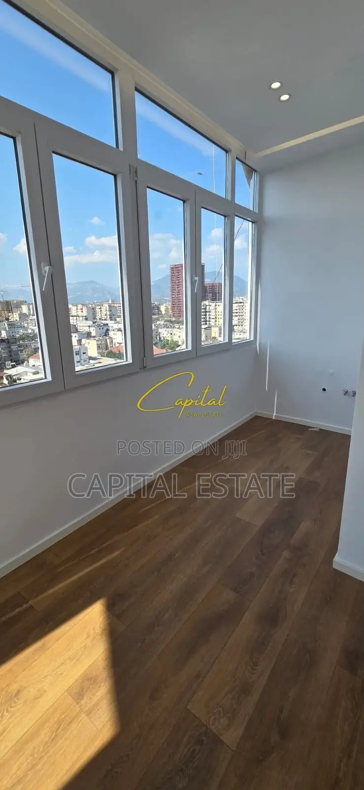 SHITET APARTAMENT 1+1 21 DHJETORI 165.000 EURO