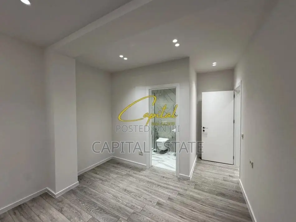 ZYRE ME QIRA 104 M2 GOLDEN TOWER RESIDENCE 1000 EURO