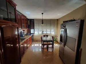SHITET APARTAMENT 3+1+2 21 DHJETORI 225.000 EURO