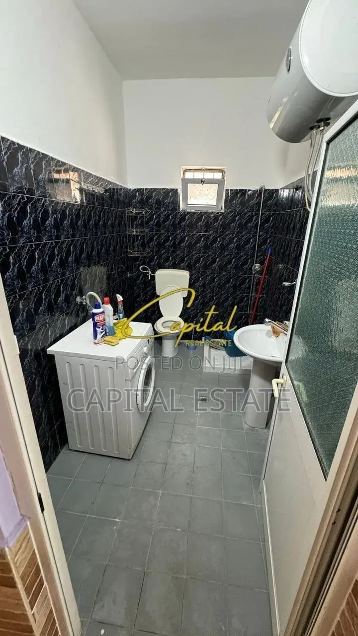 APARTAMENT ME QIRA 3+1 VASIL SHANTO 55.000 LEKE